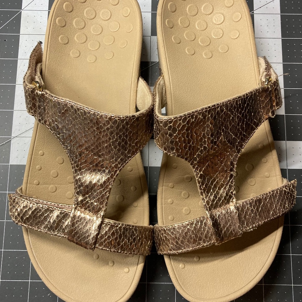 Vionic Sandals - Ellie Metallic Snake - 9W